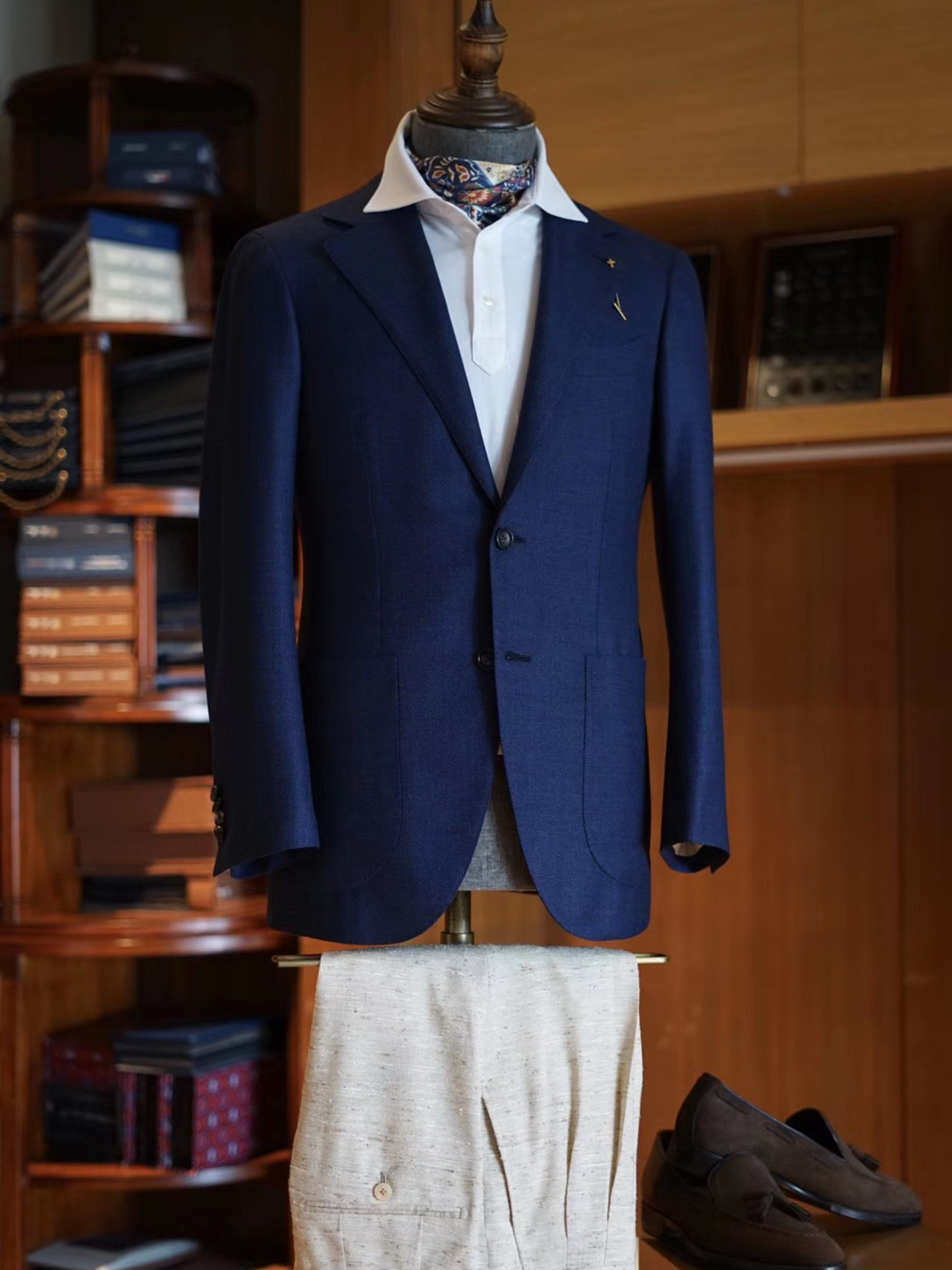 Navy Wool Italian-Style Blazer – Lightweight Summer Edition