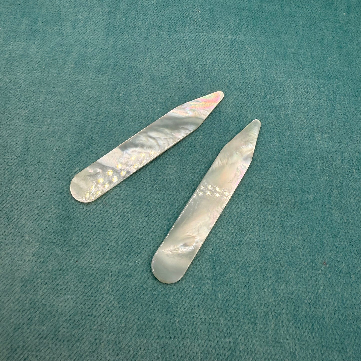 Mother-of-Pearl Collar Stays Essential Accessory Luxury Gift