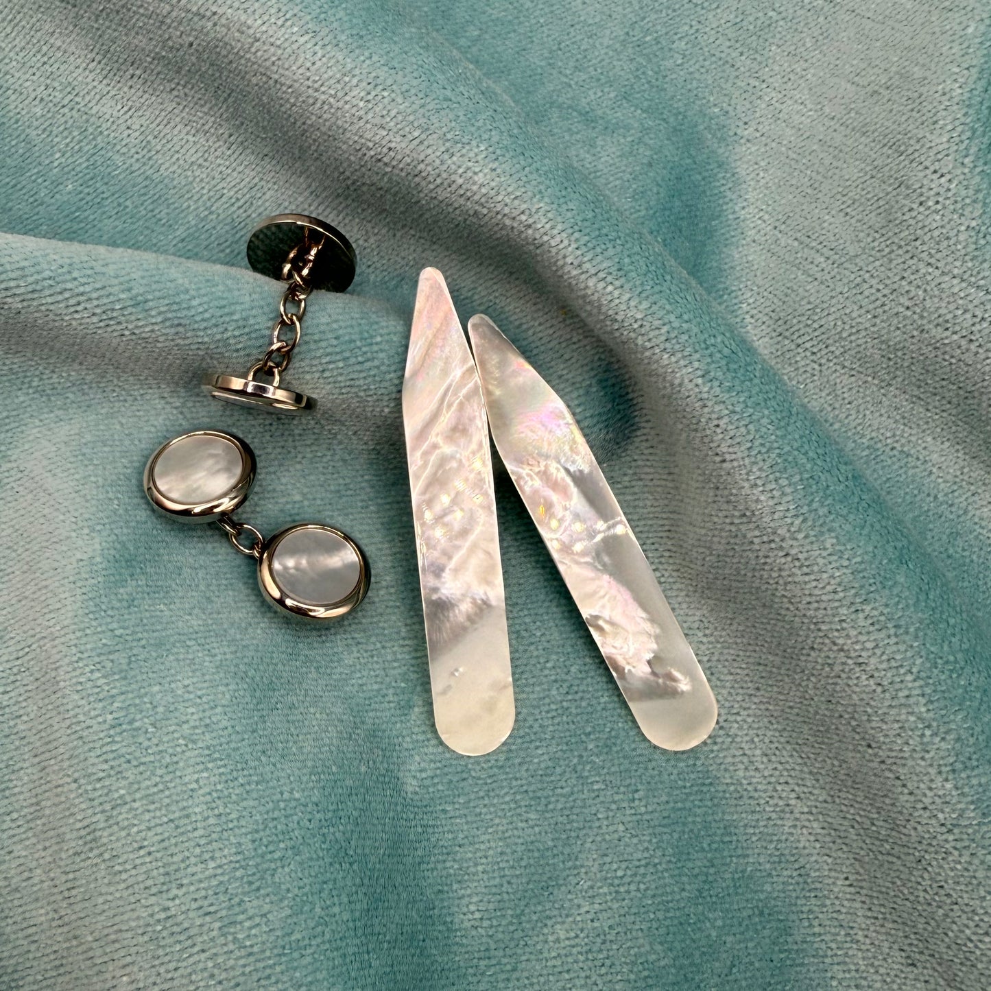 Mother-of-Pearl Collar Stays Essential Accessory Luxury Gift