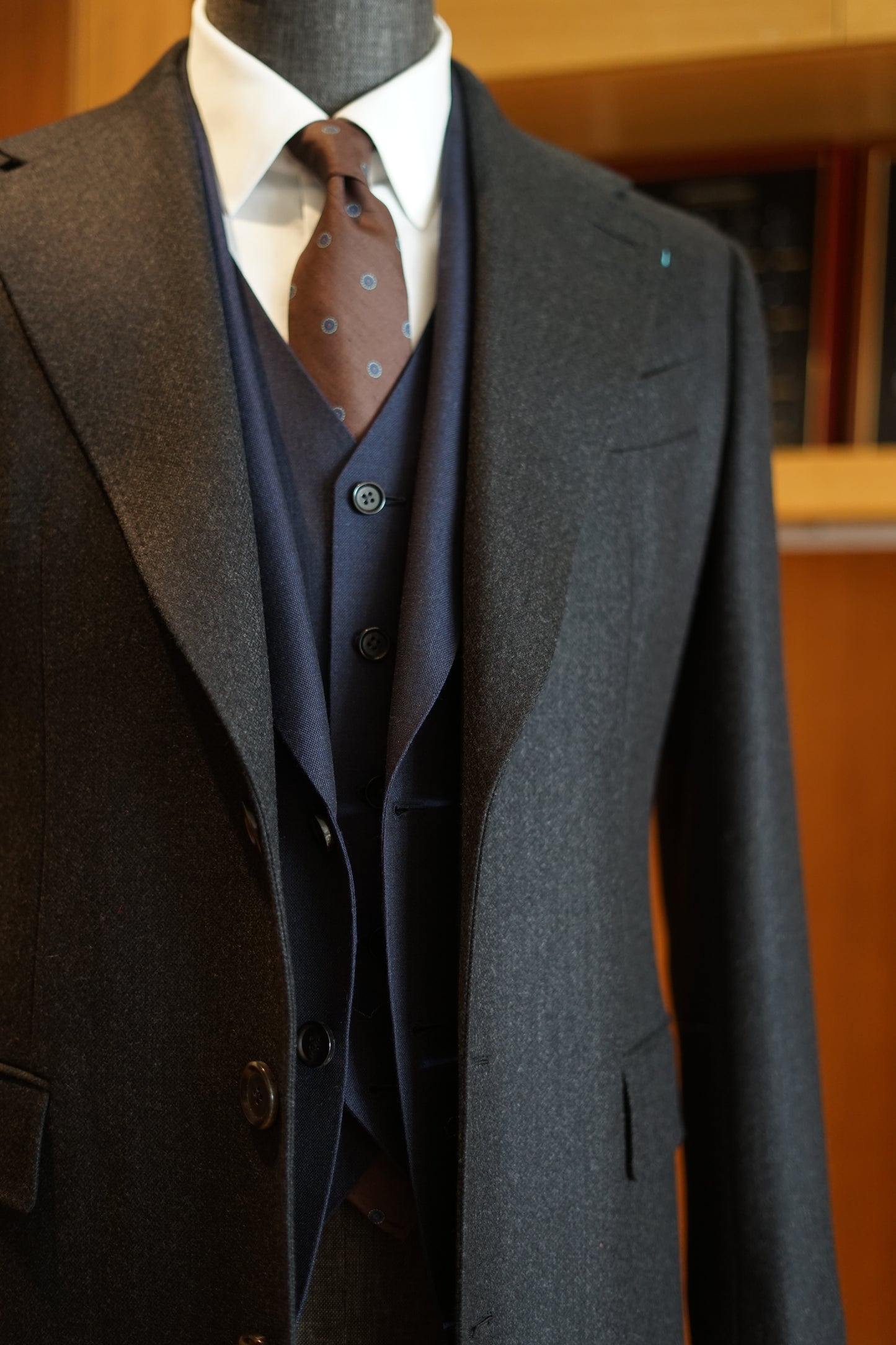 Dormeuil Dark Grey Cashmere-Wool Overcoat – Light Structure